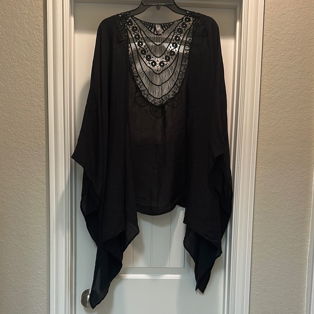Women’s Black Kimono by Lane Bryant